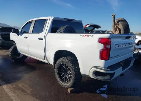 2022 Chevrolet Silverado 1500 Ltd 4Wd Short Bed Custom z USA, uszkodzony, nr VIN 3GCPYBEK0NG169970